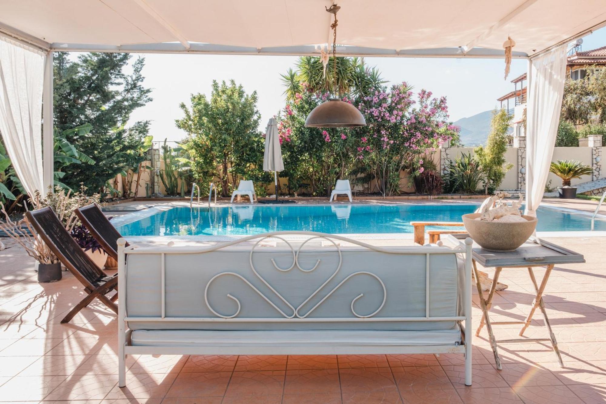 Anamnesis. Feel The Mediterranean. Kalamata Bagian luar foto